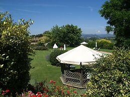 Spacious Holiday Home in Montone