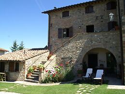 Spacious Holiday Home in Montone