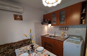 Coastal Comfort in Vinisce