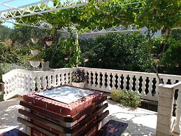Coastal Comfort in Vinisce