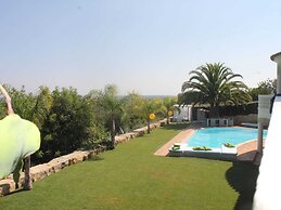 Luxurious Villa in Silves With Swimming Pool