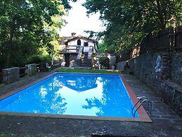 Holiday Home With Shared Pool