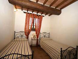 Villa in Umbertide With Private Pool