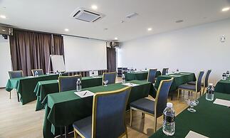 Goldenbay Hotel