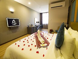 Goldenbay Hotel