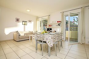 Torbole Relax, Pool & Balcony Apartment