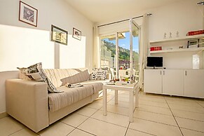 Torbole Relax, Pool & Balcony Apartment