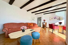 Bellevue apartment