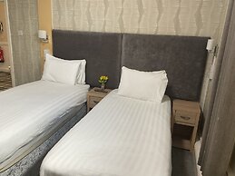 Claremont Hotel