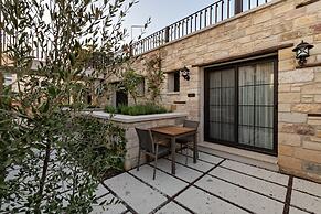 Atrium Taş Otel