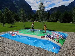 Luxury Chalet in Obertraun With Pool