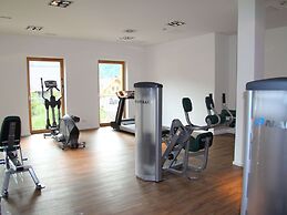 Luxury Chalet in Obertraun With Pool