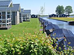 Lakeside Cottage With Boat