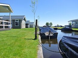 Lakeside Cottage With Boat