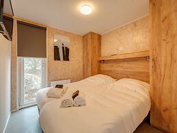 Cozy Chalet Close to the Beach