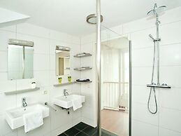 Villa on a Beautiful Resort With Sauna and View