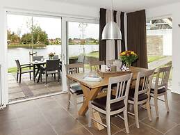 Spacious Holiday Home With Garden