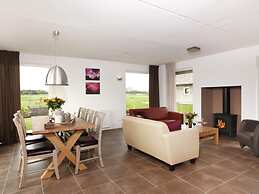 Spacious Holiday Home With Garden
