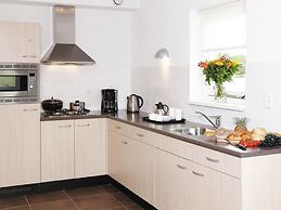 Spacious Holiday Home With Garden