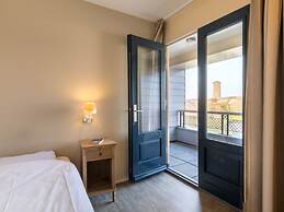 Modern Domburg Apartment