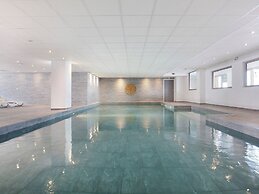 Chalet in Paradiski With Pool & Spa