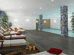 Chalet in Paradiski With Pool & Spa