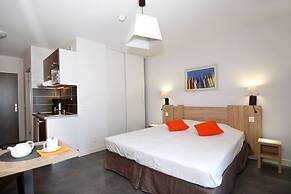 Relaxed Beachside Living in Sete