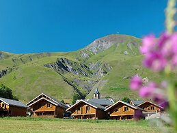 Scenic Chalet Apartment for Groups