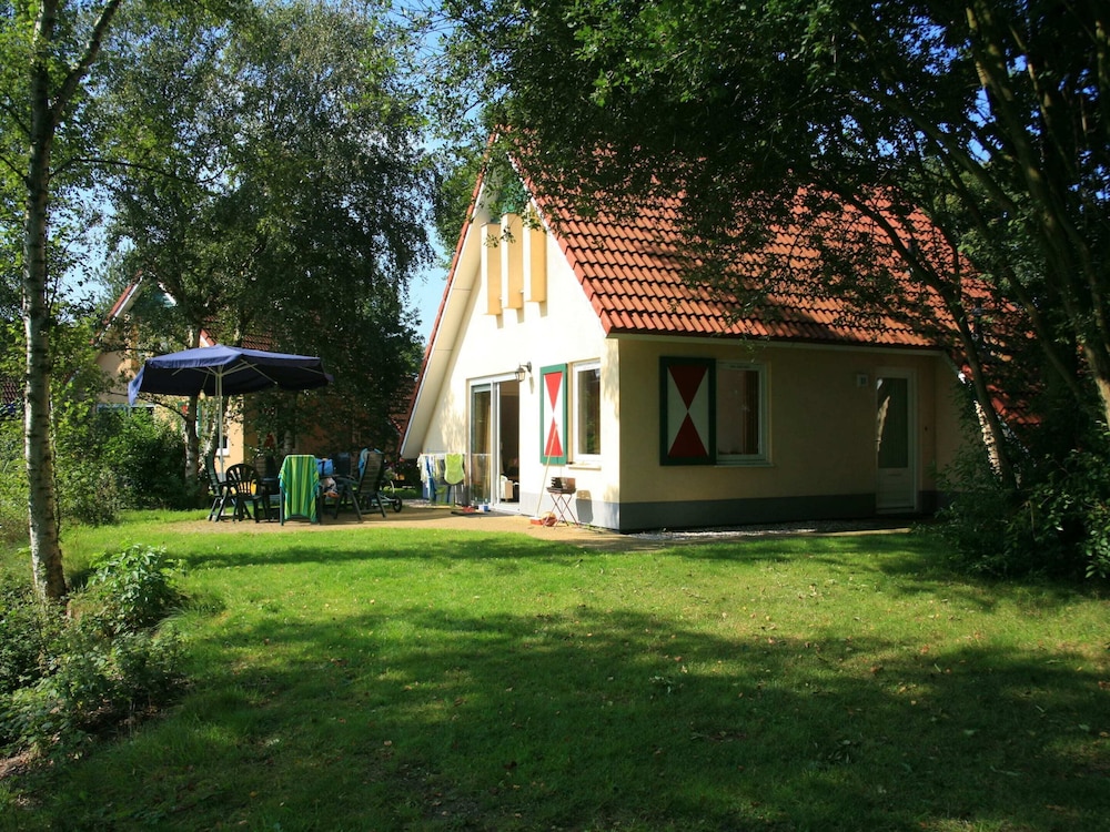 Pet-friendly Villa in Park Ankeveen