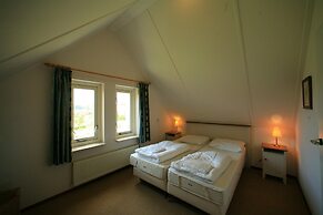 Pet-friendly Villa in Park Ankeveen