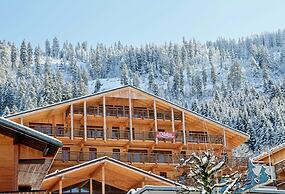 Chatel Ski Apt Near Gondola