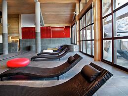 Chatel Ski Apt Near Gondola