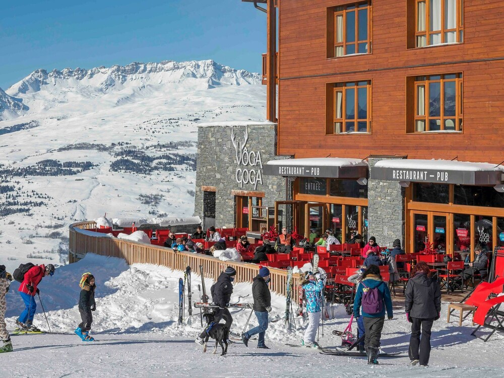 Ski Retreat With Pool