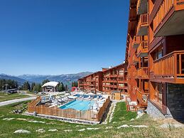 Ski Retreat With Pool