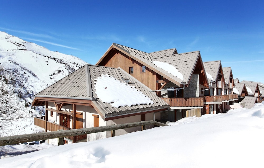 Chalet in French Alps With Balcony