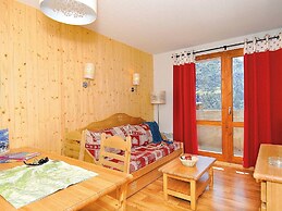 Rustic Apartment in Valmeinie