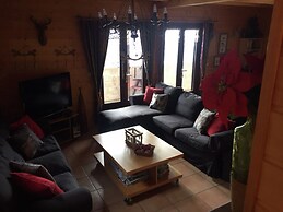 Chalet in Les Gets Near Ski Bus & Sauna