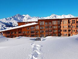 Modern Mountain Base