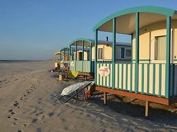 Living Van on the Beach With Sea Views