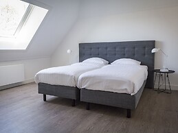 Apartment in De Cocksdorp With Garden