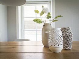 Apartment in De Cocksdorp With Garden