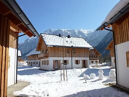 Beautiful Chalet in Obertraun With Garden