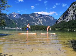 Beautiful Chalet in Obertraun With Garden