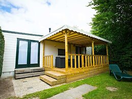 Chalet in Duinhoeve With Van Gogh Style