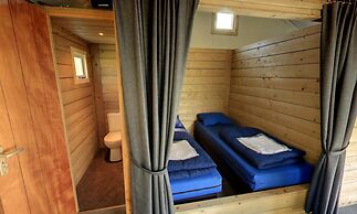 Glamping With Comfort in Ijhorst
