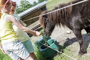 Glamping With Comfort in Ijhorst