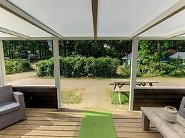 Glamping With Comfort in Ijhorst