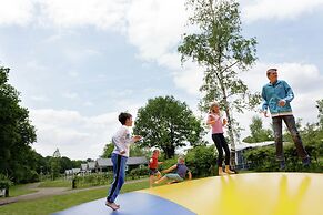 Glamping With Comfort in Ijhorst