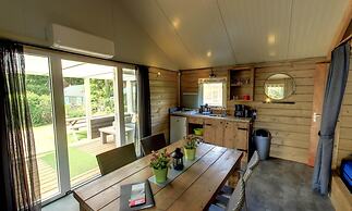 Glamping With Comfort in Ijhorst