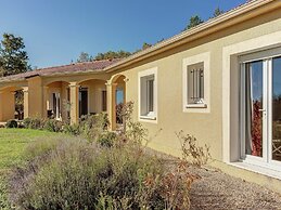 Villa in Cazals With Pool & Lake Nearby